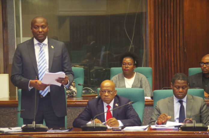 pm7 Prime Minister Russell Dlamini will now earn a basic salary of over E139 000 following a government-wide salary review.