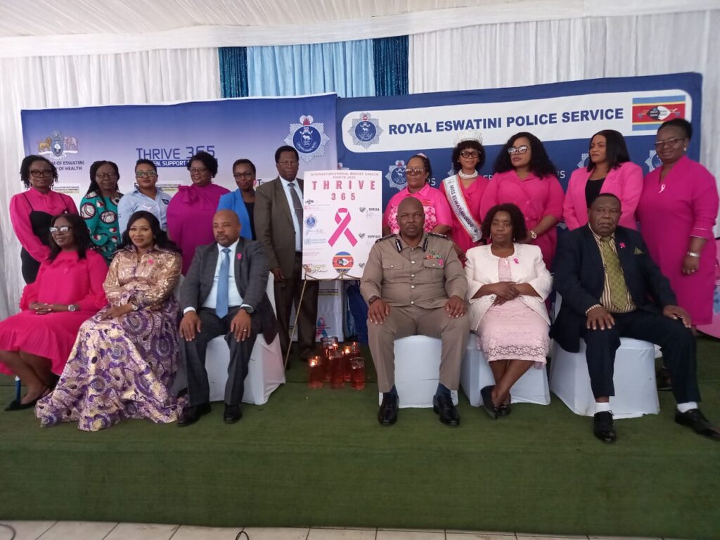 Different stakeholders under the ministry of health posing for a group photo with the Minister of Health Mduduzi Matsebula