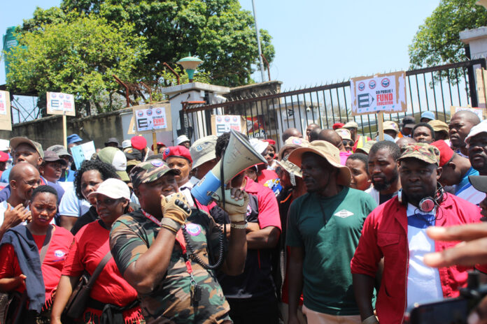 IMG_1998 Government has raised E1.29 billion for the long-awaited salary review after strong pushback from civil servants. SNAT says workers demand full implementation