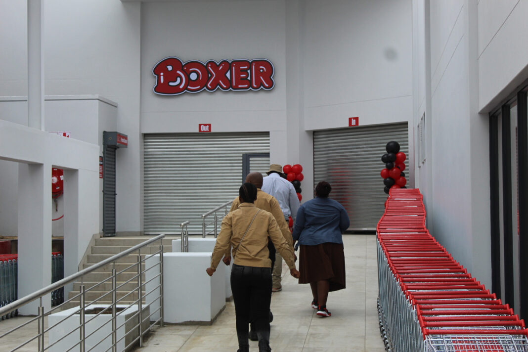 Hundreds of Mbabane residents were left disappointed as Boxer Supermarket’s grand opening was postponed.